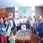 Wakil Bupati Abdul Waris Muin saat menerima audiensi dari pelaku Usaha Mikro, Kecil, dan Menengah (UMKM).