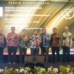 Bupati PPU Mudyat Noor dinobatkan sebagai Top Pembina BUMD 2026.