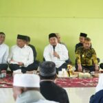 Pemkab PPU saat melaksanakan safari Jum'at di Masjid Al-Ikhlas.