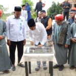 Wabup PPU Abdul Waris Muin meresmikan Masjid Abqariyyin Hisaan di Pondok Pesantren (Ponpes) Ma'had Al-Abqary Cabang Penajam, Kelurahan Lawe-Lawe.